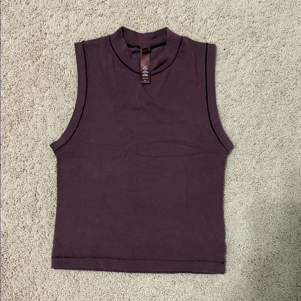Skims muscle tank